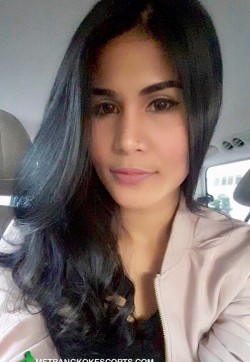 Cathy - Escort ladies Bangkok 1