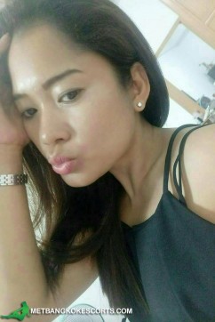 Tong - Escort lady Bangkok 3