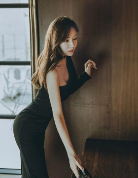 Elina - Escort lady Hong Kong 3