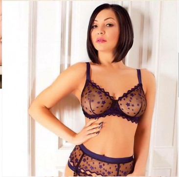 Dreamy Lucy - Escort lady London 2