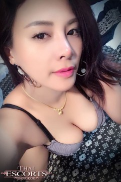 Mollie - Escort lady Bangkok 3