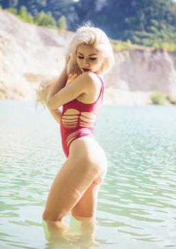 Ariana - Escort lady Beirut 6