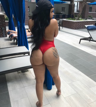 Sexy Maserati - Escort lady Doha 3