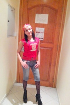 Beenish - Escort lady Dubai 4