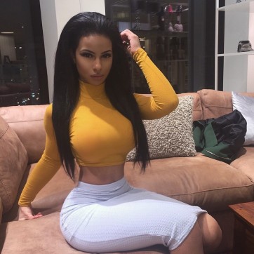 Mia - Escort lady Dubai 2