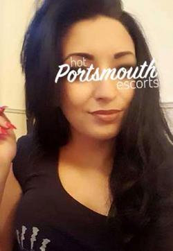 Larissa - Escort ladies Portsmouth 1