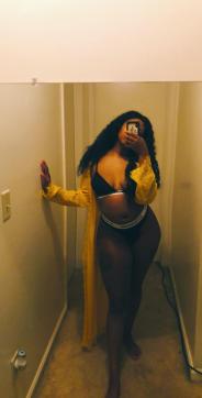 Miss Luna - Escort lady Norfolk 2