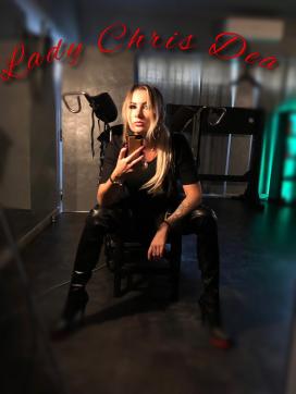 Herrin Chris Dea Klassische Herrin - Escort dominatrix Salzburg 9