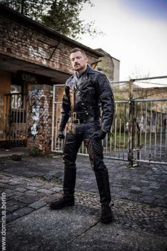 der dominus - Escort master Berlin 3