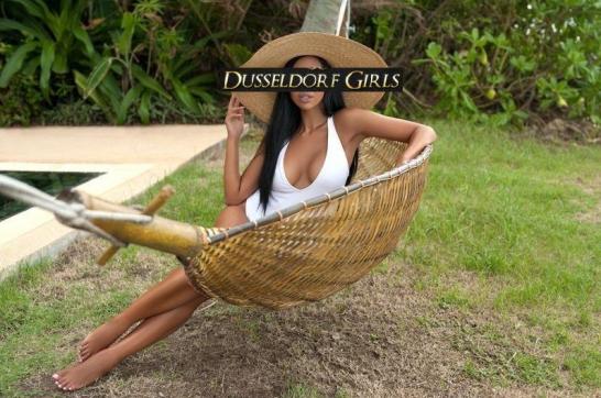 Rhianna - Escort lady Düsseldorf 4