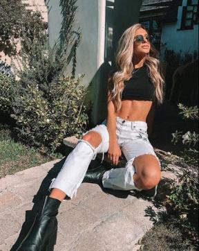 Nadine - Escort lady Dubai 2