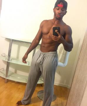 henry - Escort mens Dubai 15