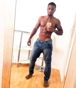 henry - Escort mens Dubai 9