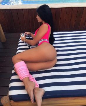 Malia - Escort lady Amsterdam 4