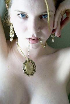 Kamilla - Escort lady Saint Petersburg 2