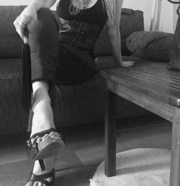 lady Katia - Escort dominatrix Paris 8