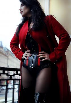 Mistress Roxana - Escort dominatrixes Saint Petersburg 1