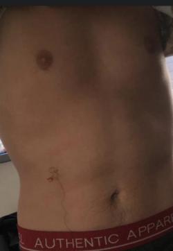 Enzo - Escort gays Paris 1