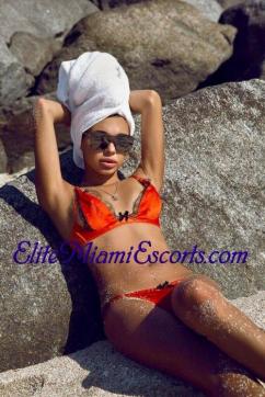 Karolina - Escort lady Miami FL 6