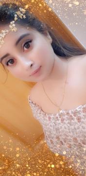 Busty Haya in Dubai - Escort lady Dubai 3