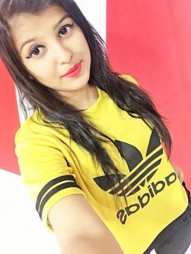 Indian Model Naina in Dubai - Escort bizarre lady Dubai 3