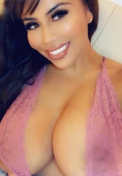 Selena - Escort ladies Los Angeles 1 Selena - Escort ladies Los Angeles 1