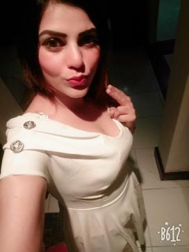 Student Neha Indian Escorts in Dubai - Escort lady Dubai 2