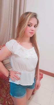 Indian Teen Escort Komal in Dubai - Escort lady Dubai 2