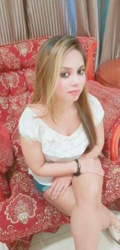 Indian Teen Escort Komal in Dubai - Escort lady Dubai 4