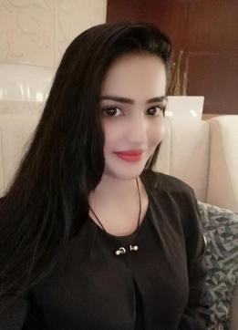 Busty Model Misha in Dubai - Escort lady Dubai 2