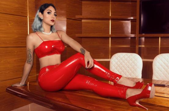 Scarlet - Escort lady Amsterdam 4