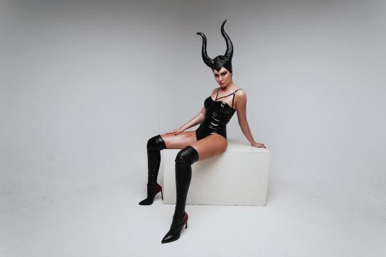 Mistress Naorys - Escort dominatrix Athens 2