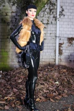 Lady Cheyenne de Muriel - Escort dominatrix Munich 7