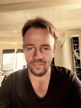 Dylan - Escort gay La Rochelle 2