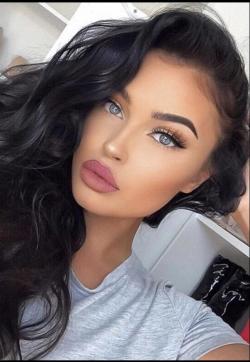 Eva -Escort for Couples - Escort ladies The Hague 1