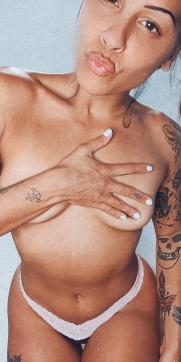 Elle - Escort lady Denver CO 6