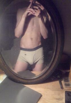 Pody male - Escort mens Alexandria 1