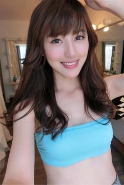 Emiri - Escort lady London 3