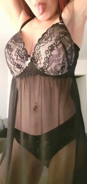 Hotred - Escort lady Brunswick 2