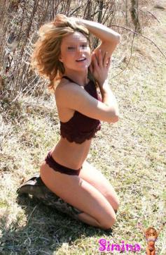 Simina in Bloom - Escort lady Brasov 2