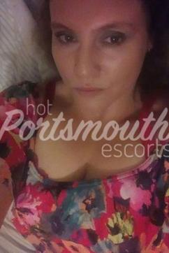 Debbie - Escort lady Southampton 2
