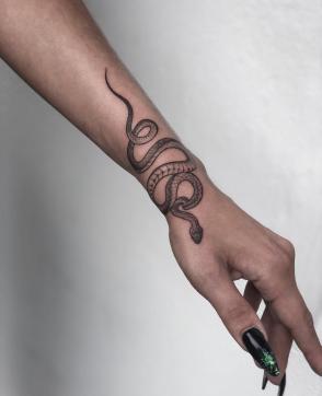 Herrin Sarah - Escort dominatrix Munich 9