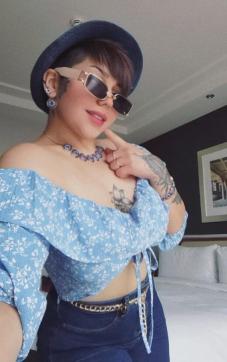 Arab mistress Sandra - Escort lesbian Istanbul 3