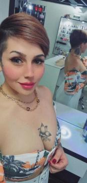 Arab mistress Sandra - Escort lesbian Istanbul 9