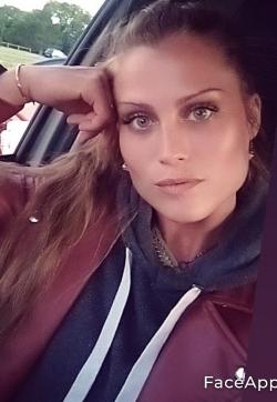 Kaena - Escort ladies Bordeaux 1