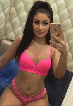 Carmen - Escort ladies Budapest 1