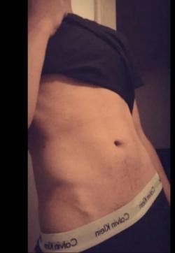 Pehot - Escort gays Cassel 1