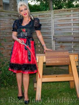Bizarrlady Angelique - Escort dominatrix Munich 8