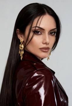 Miss Vixen Noir - Escort dominatrix Berlin 16