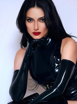 Miss Vixen Noir - Escort dominatrix Berlin 7